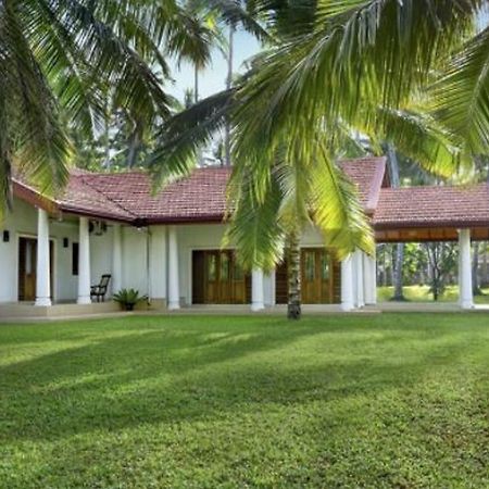 Coco Villa Peach Tree Katunayaka Buitenkant foto